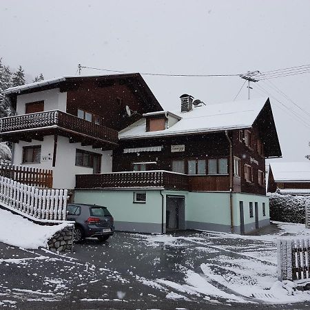 לינה וארוחת בוקר פרטנאו Haus Tannegg מראה חיצוני תמונה